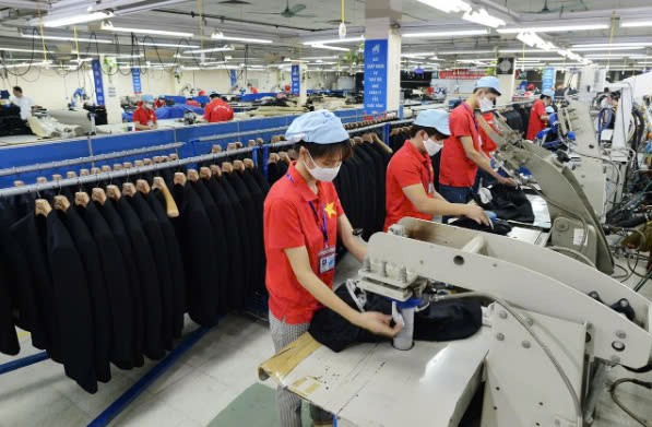 Động lực “xanh hóa” chuỗi cung ứng dệt may, da giày