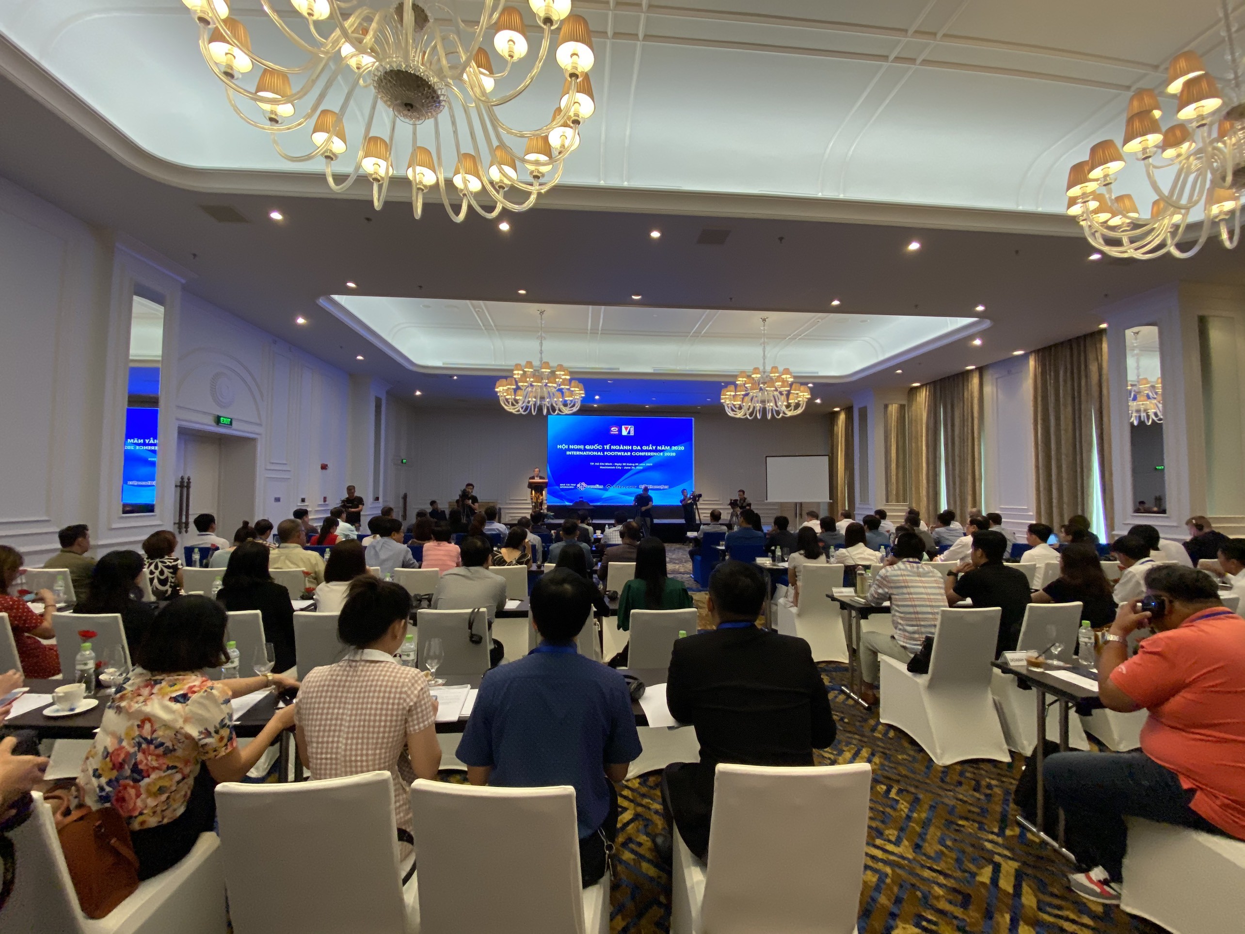 Mời DN da giày tham dự Hội nghị quốc tế xúc tiến xuất khẩu ngành da giầy Việt Nam năm 2022