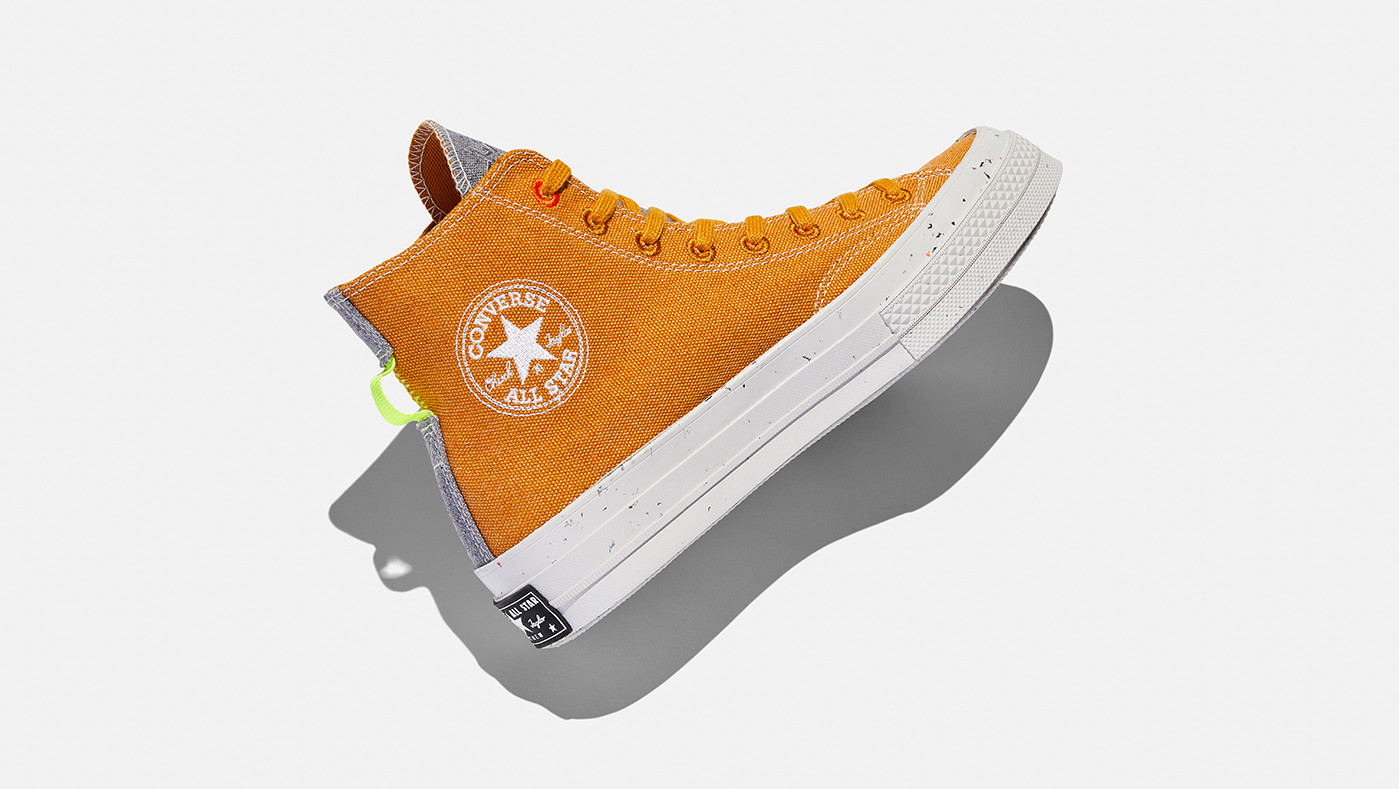 Converse Renew Chuck 70 tiếp tục tái chế với cảm hứng từ thiết kế “Space Hippie”