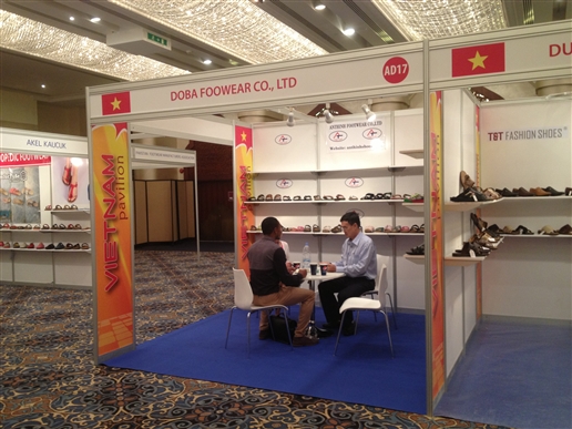 Tham gia Hội Chợ giày dép "Dubai Footwear Expo 2014" tại Dubai, UAE