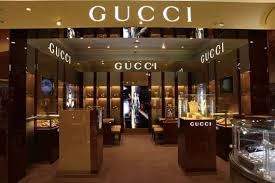  Gucci đặt mục tiêu doanh thu vượt 10 tỉ euro